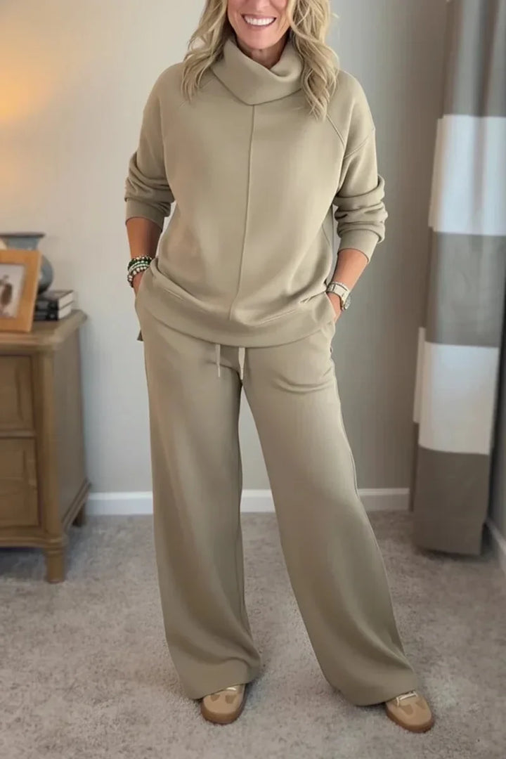 THALIA COZY TWO-PIECE TURTLENECK TRAVEL SET