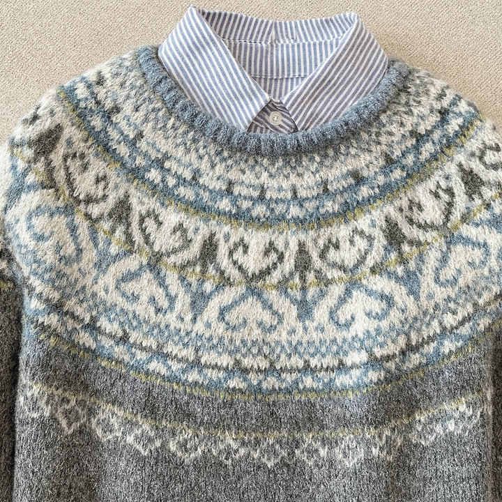 ELINA CHIC VINTAGE KNIT SWEATER