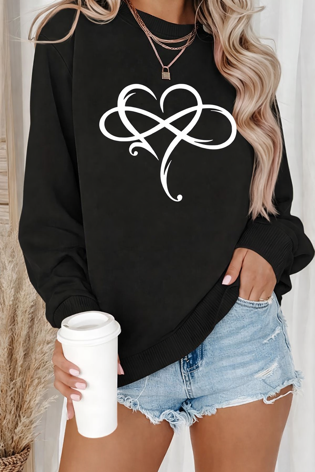 AHUVA HEART FLEECE SWEATSHIRT
