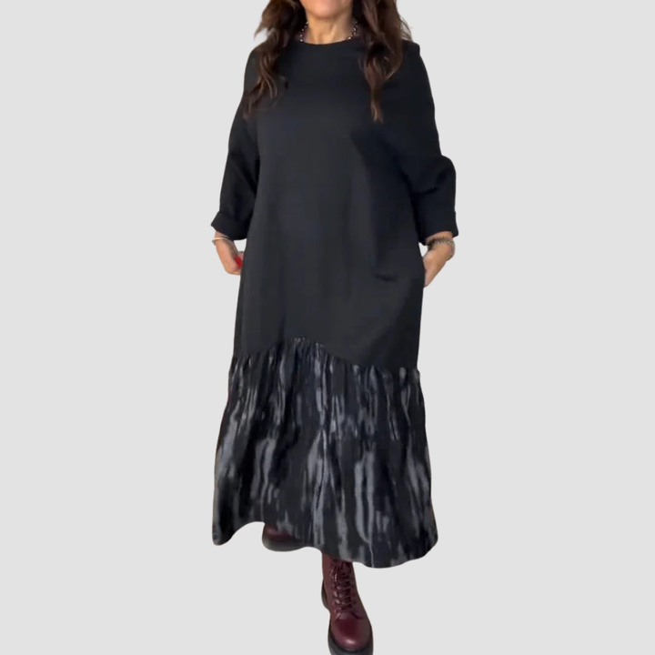 ALINA ELEGANT DRESS WITH A DISTINCTIVE SKIRT