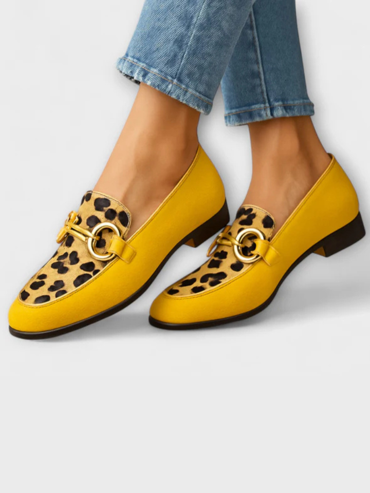 KAIA ACCENT FLATS